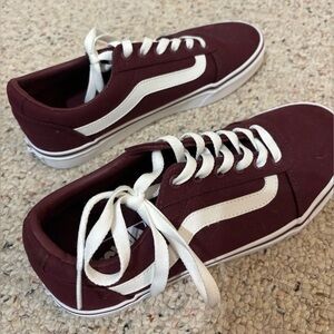 Burgundy Low-Top Sneakers with White Stripe